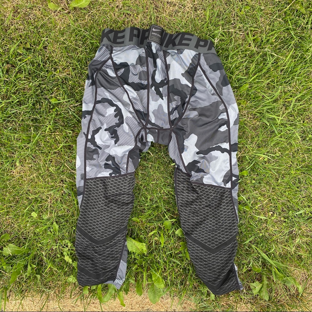 Nike Pro Men’s Capri legging dri fit sz L camo